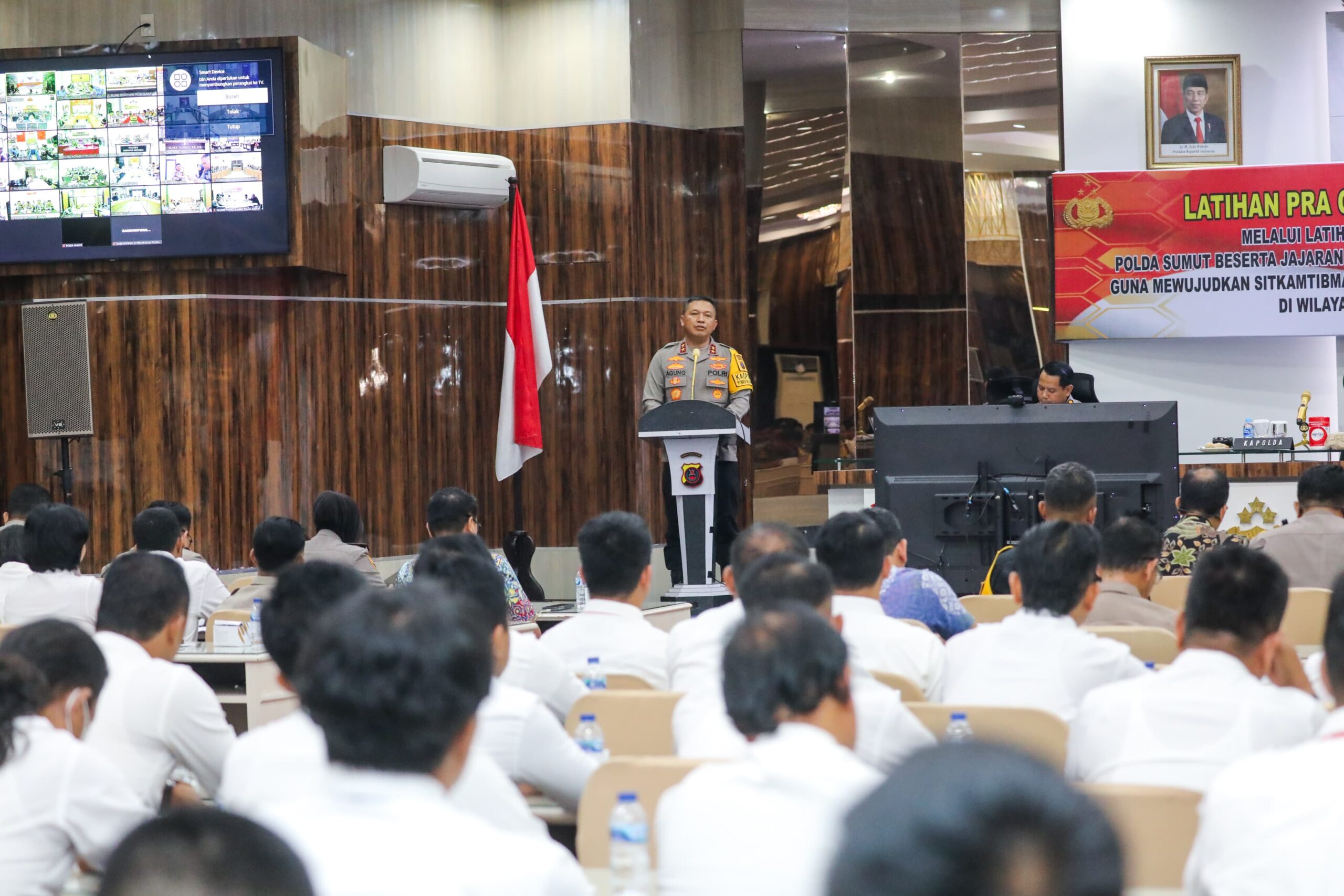 buka-latihan-pra-ops-sikat-toba-2023,-kapoldasu:-bereskan-curat,-curas-dengan-penegakan-hukum