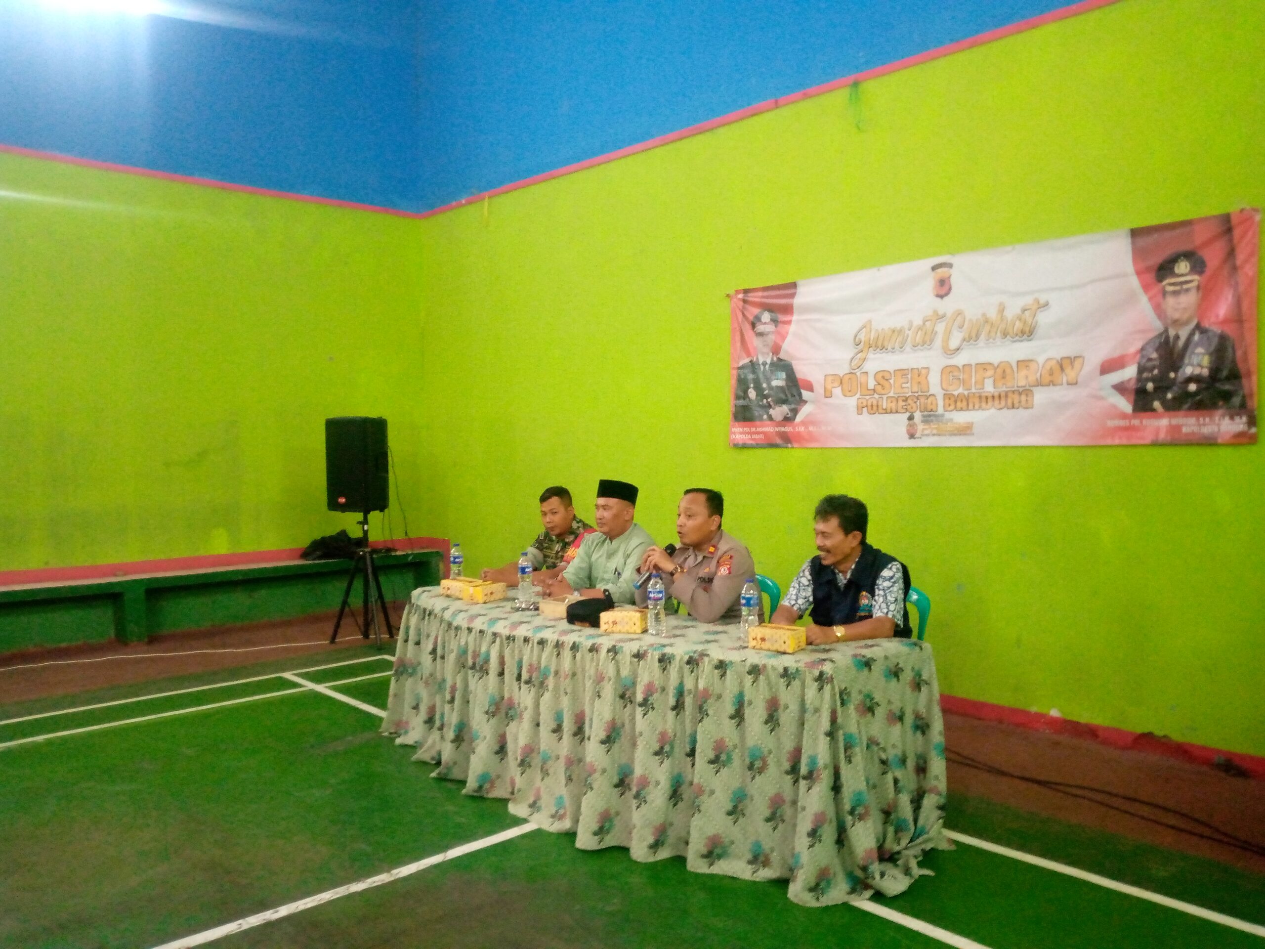 jum’at-curhat-:-kapolsek-ciparay-berpesan-bijaklah-bermedia-sosial-menjelang-tahun-politik