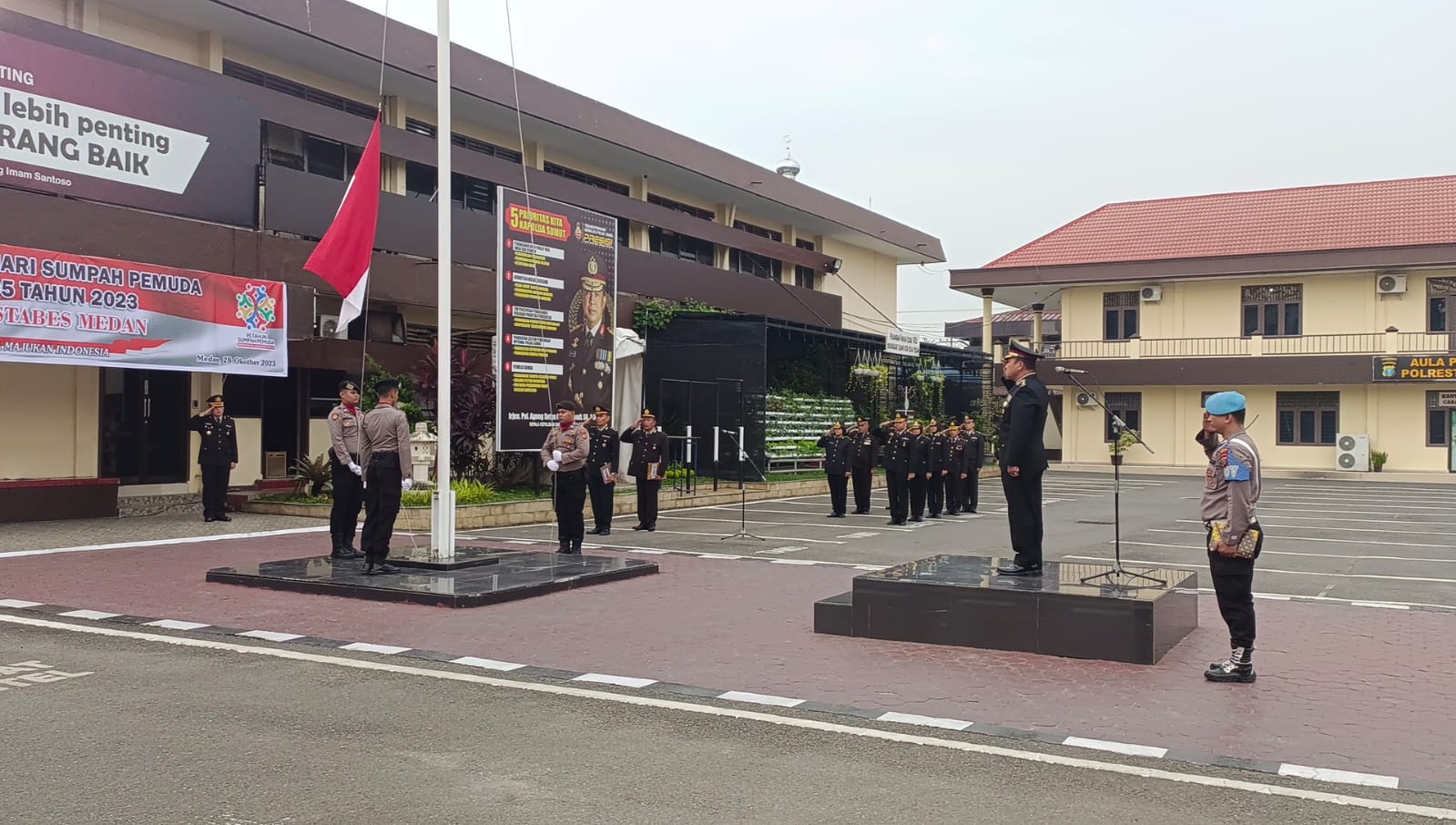 polrestabes-medan-laksanakan-upacara-sumpah-pemuda-ke-95-tahun-2023