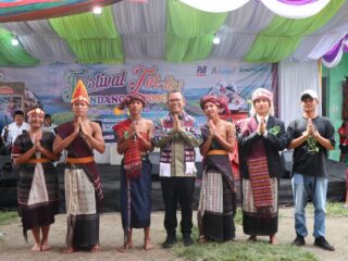 gelar-festival-“tortor-gondang-naposo”,-poltak-sitorus:-semua-harus-bergembira