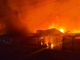 Kebakaran Hebat Landa Kampung Joyosudiran, Ini Kondisi yang Membuat Situasi Warga Mencekam