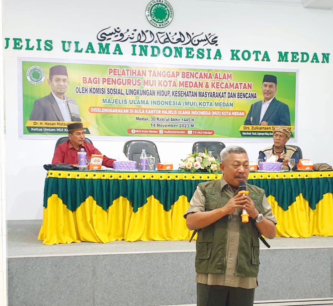 kepala-bpbd-medan-sampaikan-informasi-mitigasi-bencana-di-hadapan-ulama