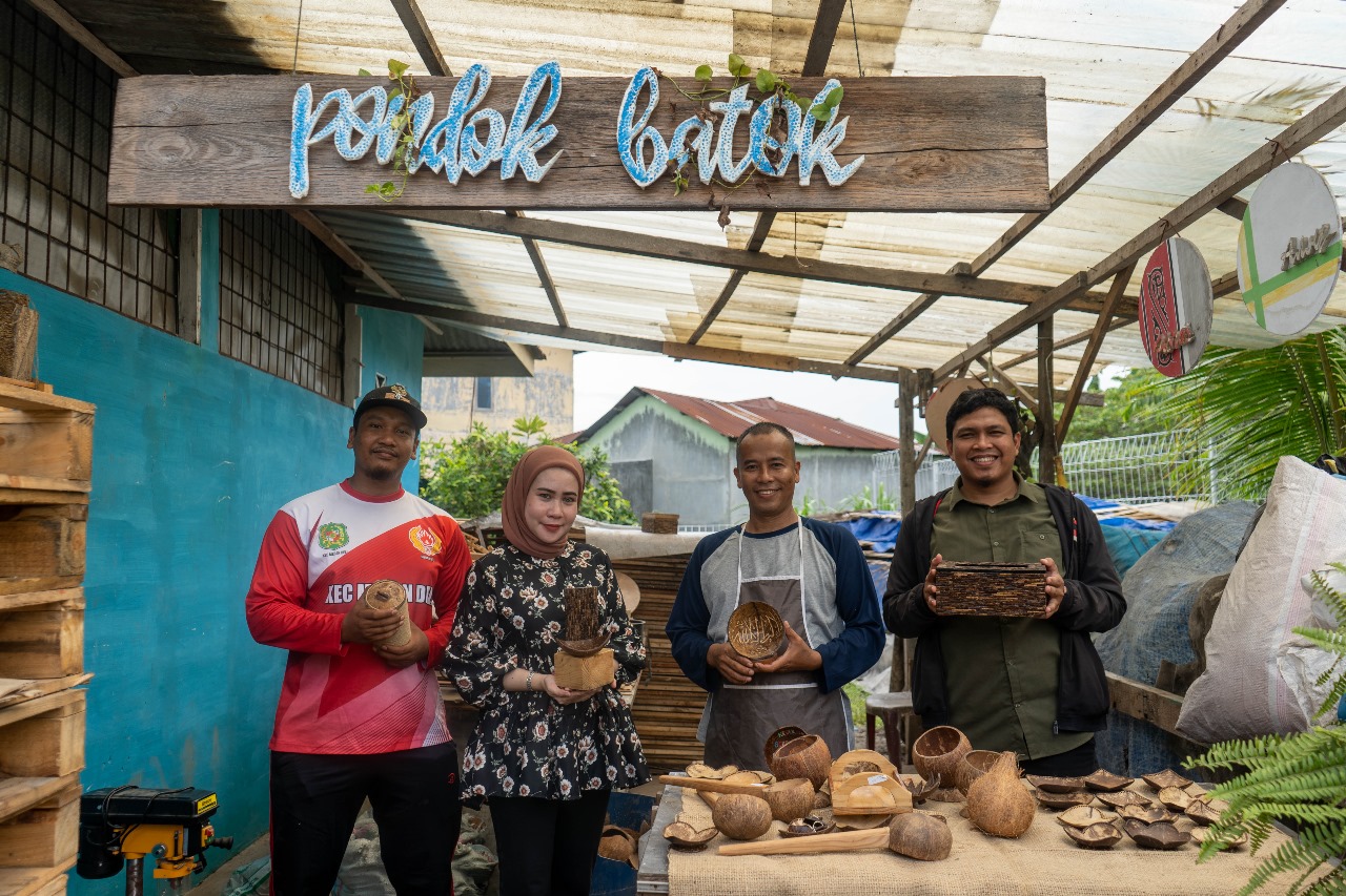 pondok-kelapa-coco-and-art,-umkm-medan-yang-manfaatkan-limbah-untuk-handicraft