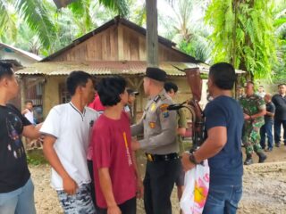 Polres Langkat bersama Kodim 0203 Lkt laksanakan kegiatan Grebek Kampung Narkoba