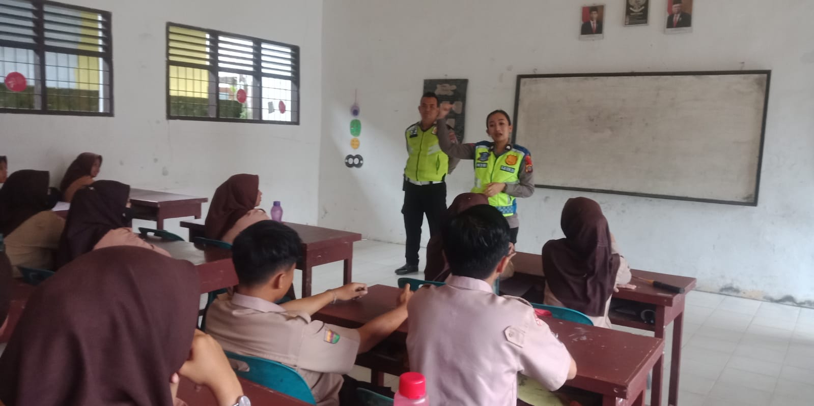 police-goes-to-school-satlantas-polres-langkat-ajak-pelajar-tertib-lalu-lintas