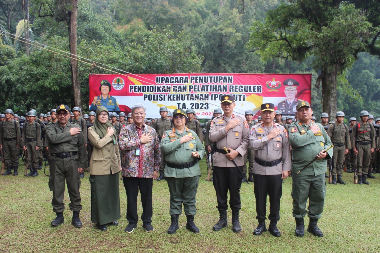 menteri-lhk-ri-tutup-diklat-reguler-polhut-tahun-2023