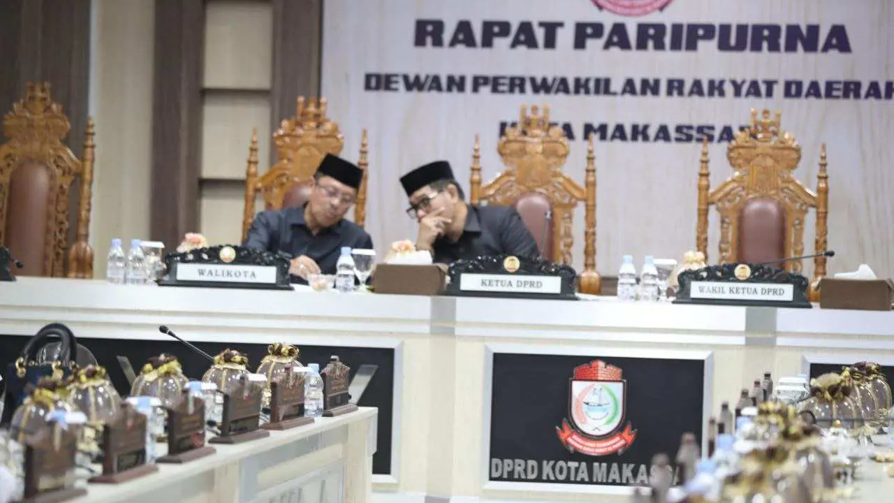 sekda-makassar-hadiri-rapat-paripurna-tanggapan-9-fraksi-terkait-3-ranperda