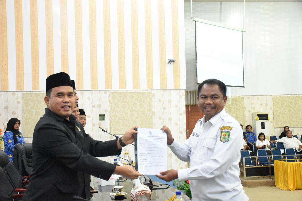 bupati-sergai-hadiri-rapat-paripurna,-dprd-setujui-dan-sahkan-2-ranperda