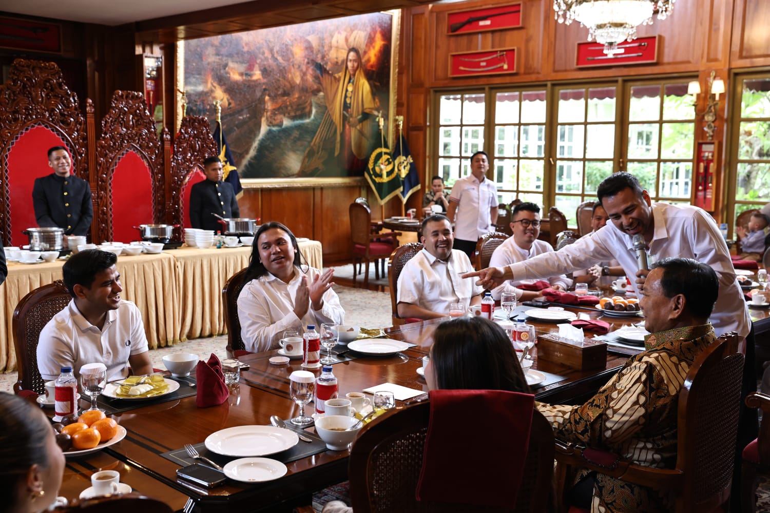 makan-siang-bareng-prabowo,-raffi-dan-nagita:-orang-harus-tahu-sisi-lain-pak-prabowo-yang-gemoy