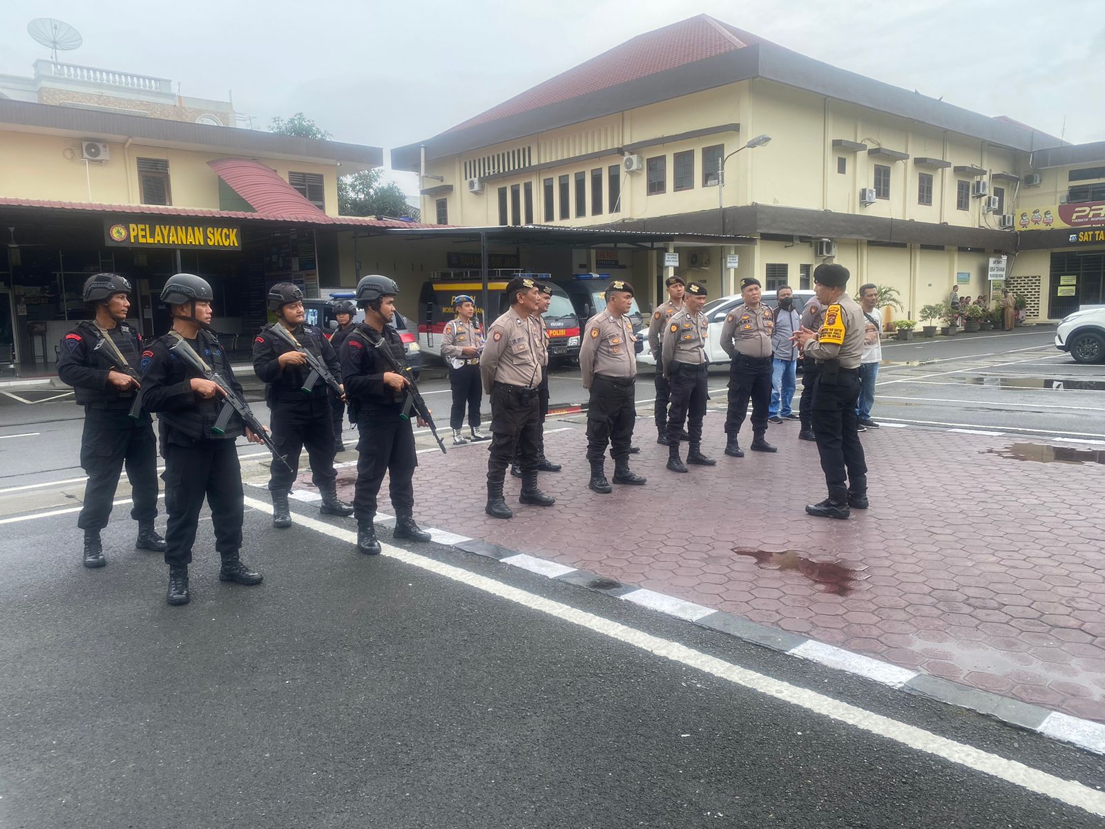 wakasat-samapta-polrestabes-medan-pimpin-apel-pengamanan-vvip-ibu-negara