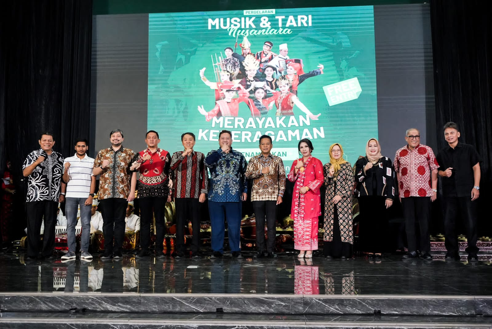 pemko-medan-apresiasi-pergelaran-musik-dan-tari-nusantara-usu