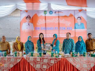 kahiyang-ayu-sambut-kedatangan-tim-evaluasi-pelaksanaan-terbaik-kelurahan-ptp2wkss -sumut 