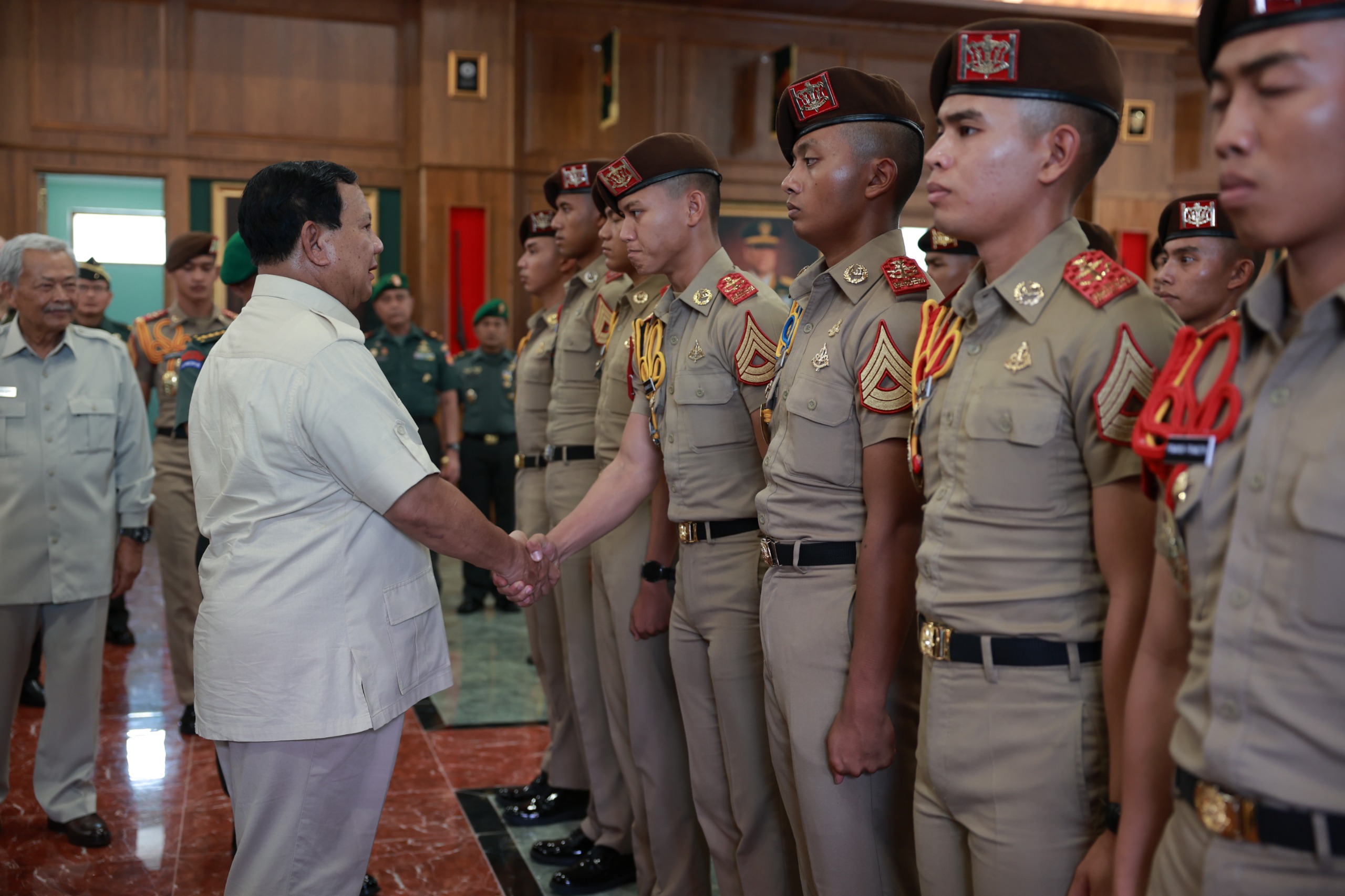 renovasi-akmil,-prabowo-ungkap-makna-ruang-makan-di-akmil