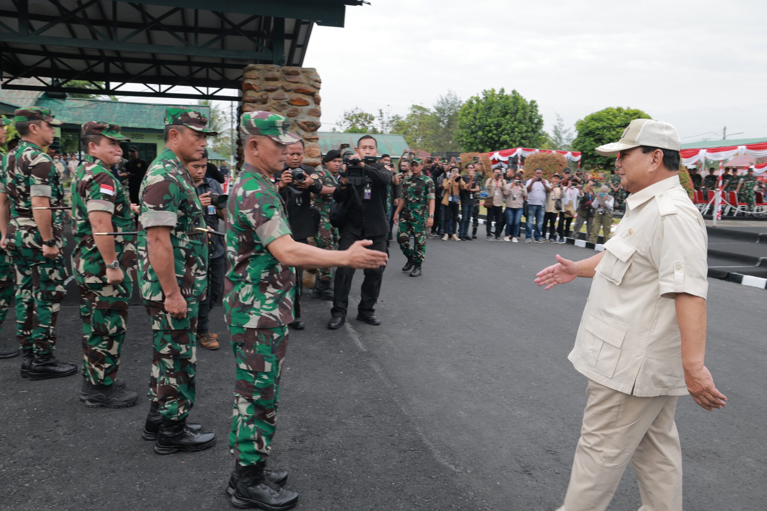 tiba-di-timika,-prabowo-akan-resmikan-rs-tni-di-papua