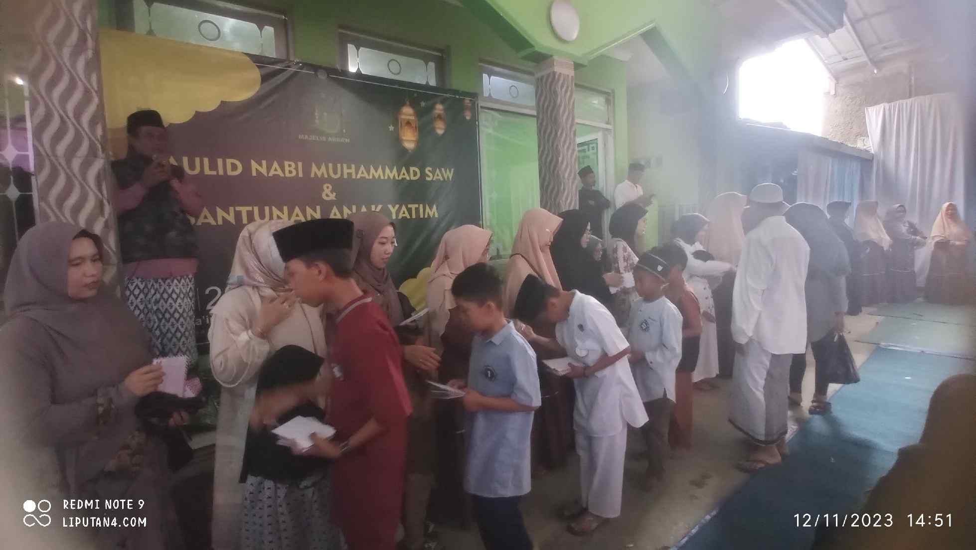 yang-ke-7-kalinya,-majelis-arba’in-berikan-santunan-kepada-73-anak-yatim-di-cicalengka-wetan