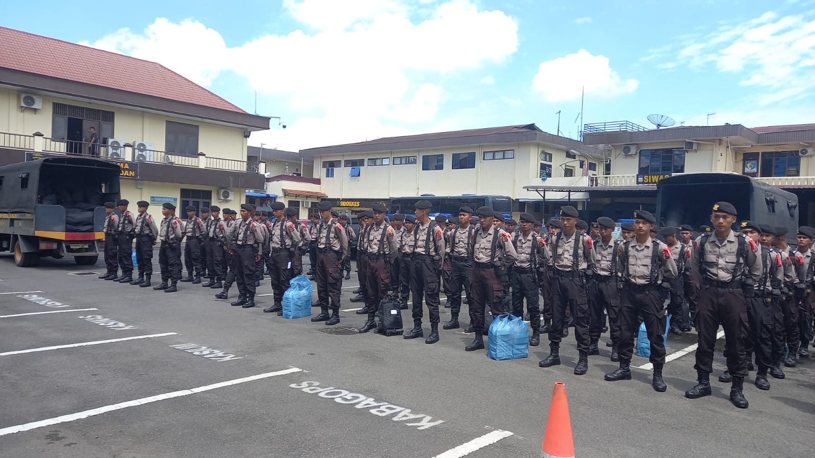 kabag-sdm-polrestabes-medan-pimpin-penjemputan-145-siswa-ditukba-polri