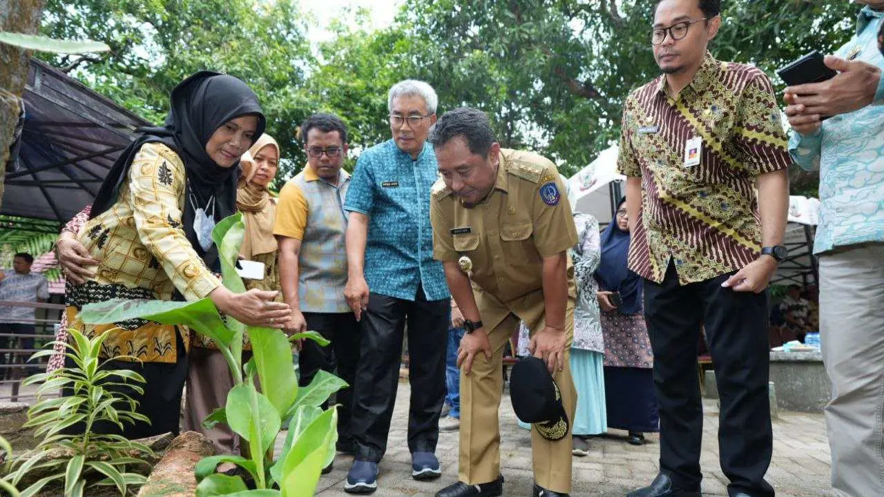 silaturahmi-ke-kantor-dinas-tph-bun-sulsel,-pj-gubernur-bahtiar-dialog-dengan-para-pegawai