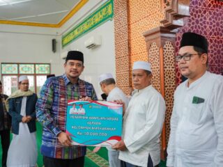 di-safari-jumat-masjid-al-falaah,-bobby-nasution-inginkan-pemilu-2024-rukun-dan-damai-di-medan