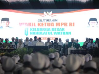 Di Hadapan Ribuan Santri Nahdlatul Wathon NTB, Muzani Paparkan Program Prioritas Prabowo