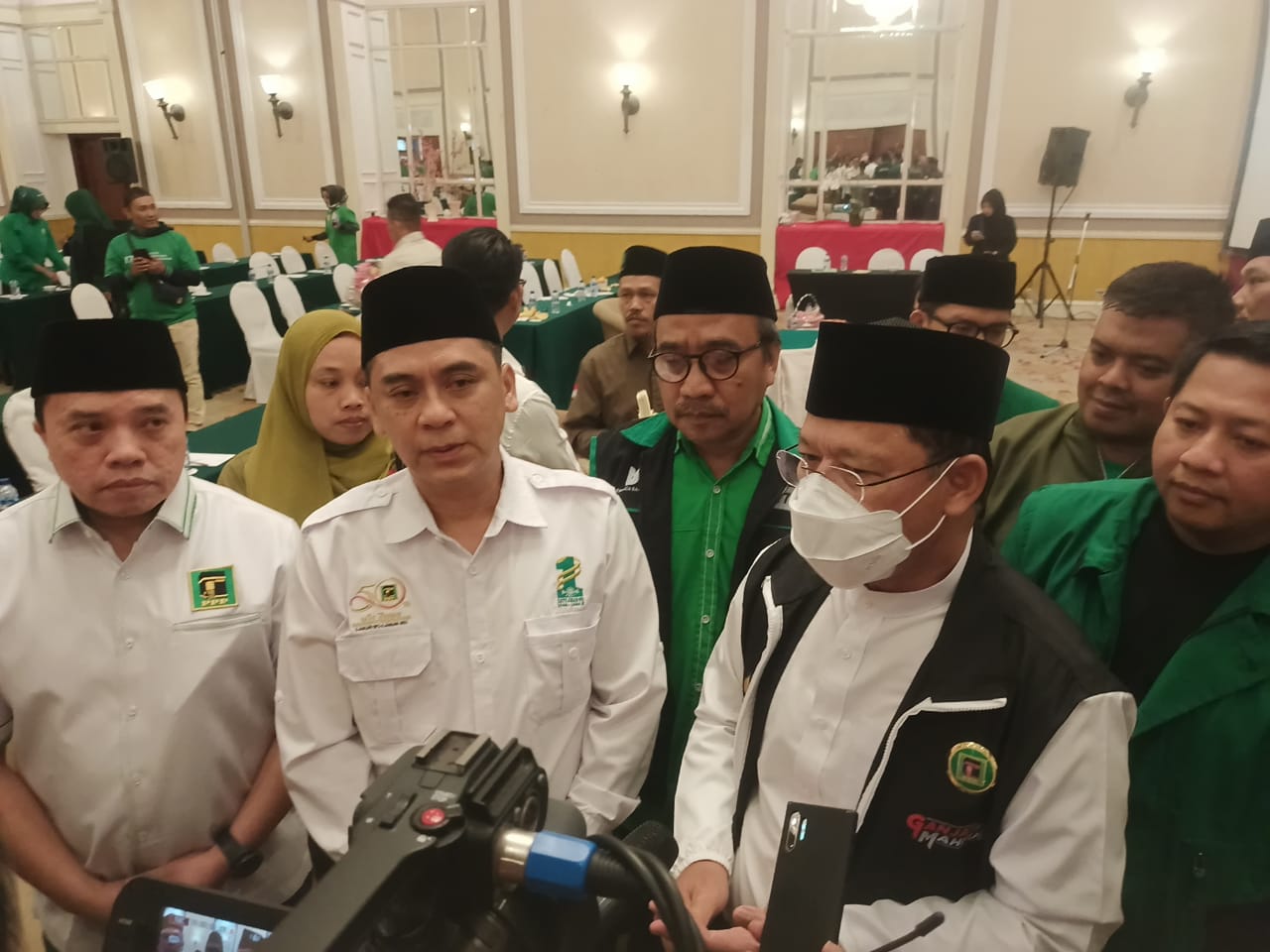 plt-ketum-mardiono-minta-kader-dan-caleg-ajak-rakyat-bergabung-di-ppp