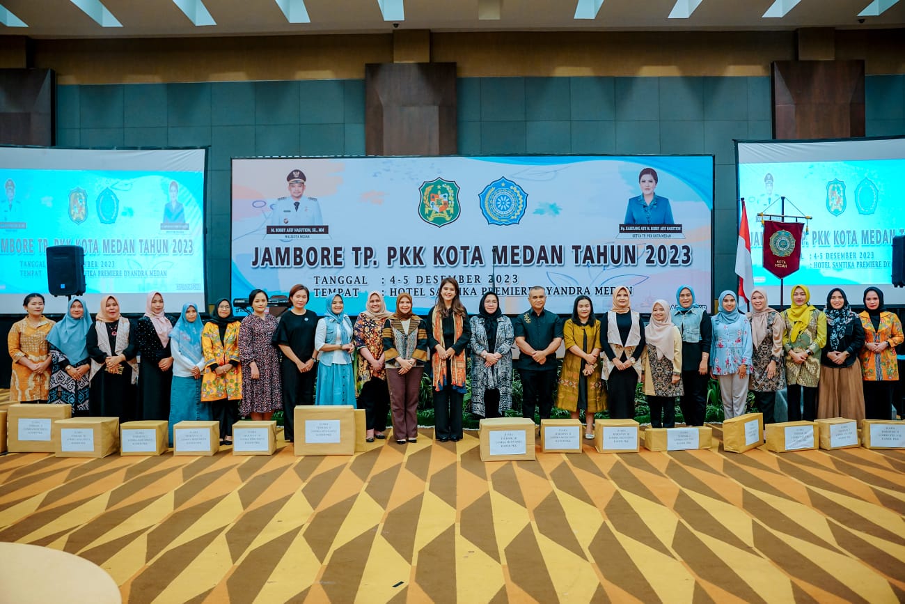 jambore-kader-tp-pkk-dibuka,-bobby-nasution:-momentum-satukan-langkah-sebagai-kader-pembangunan