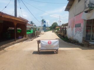 Pemdes Sagaracipta Realisasikan Dana Desa, Bangun Peningkatan Jalan Lingkungan ( Rabat Beton )