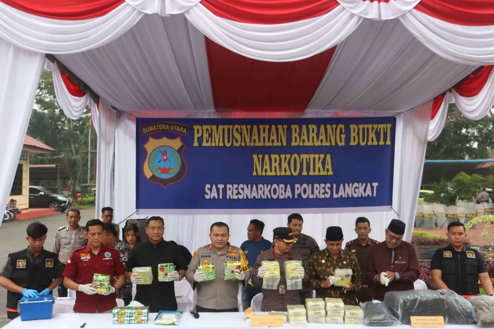 polres-langkat-musnahkan-barang-bukti-narkoba-jenis-sabu-dan-ganja