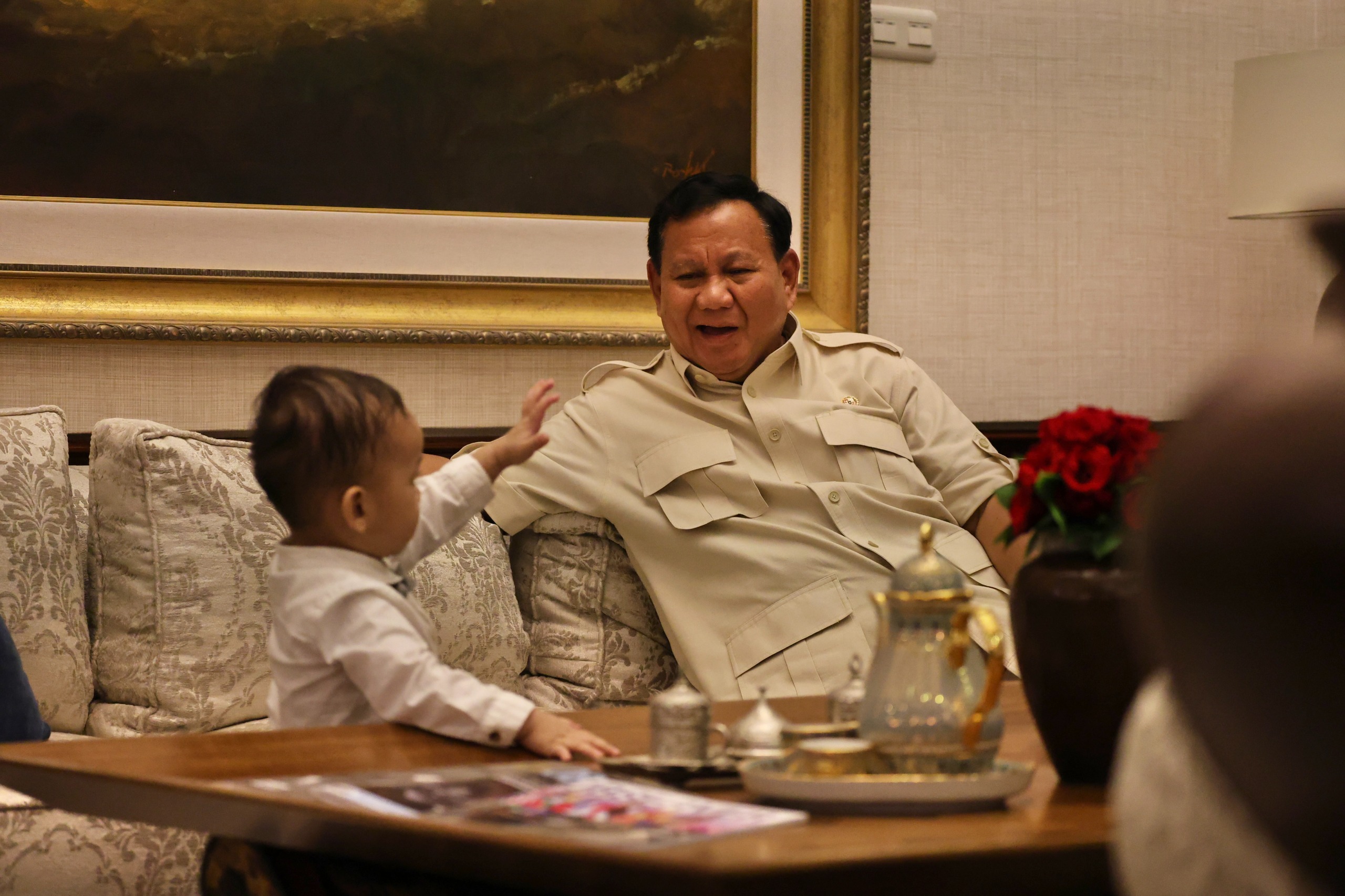 prabowo-takjub-dengan-cita-cita-kenkulus-jadi-insinyur-dan-ingin-bikin-pesawat