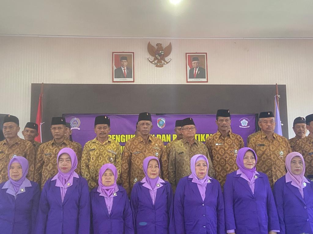 dpc-pepabri-dan-perip-periode-2023-2028-di-kukuhkan,-ini-harapan-wabup-mempawah