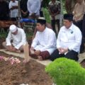 ikhwan-lubis-sh-mh-hadiri-pemakaman-mantan-ketua-pwi-dan-wartawan-senior-batubara