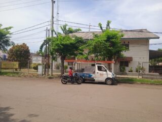 diduga-adanya-penggunaan-aliran-listrik-ilegal-di-stadion-maulana-yusuf-serang. 