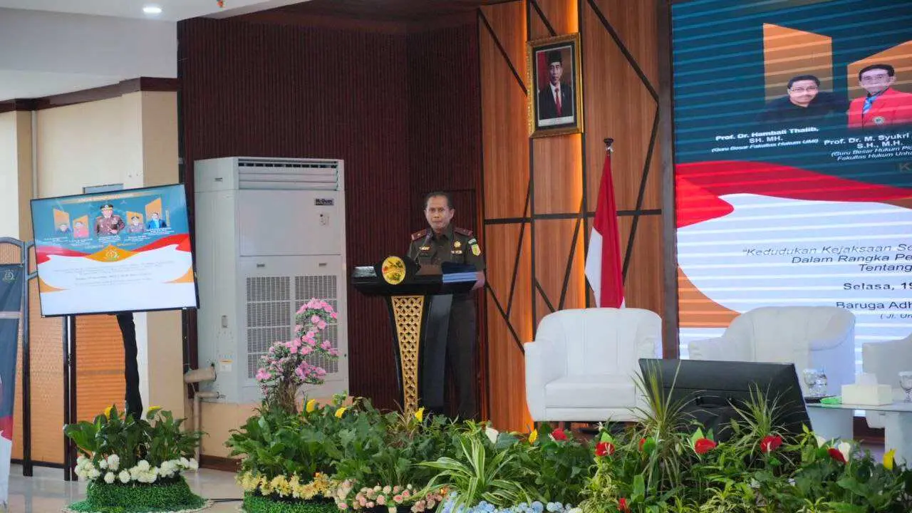 wakajati-sulsel-sampaikan-wellcome-speech-dan-membuka-fgd-kedudukan-kejaksaan