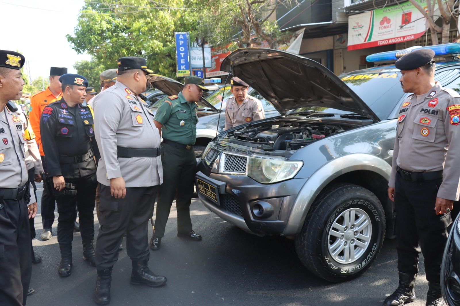 kapolres-pamekasan-lakukan-pengecekan-sarana-dan-prasarana-ops-lilin-semeru-2023