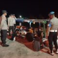 patroli-malam-sambang-dialogis-polsek-kepulauan-seribu-utara-di-pulau-kelapa,-antisipasi-kenakalan-remaja