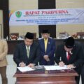 bupati-dan-pimpinan-dprd-tapsel-tandatangani-persetujuan-bersama-ranperda-apbd-ta.-2024