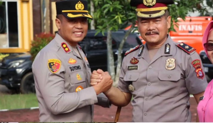 79-personil-polres-lebak-dapat-kenaikan-pangkat-di-awal-tahun-2024-kapolres-lebak-pimpin-langsung-upacara