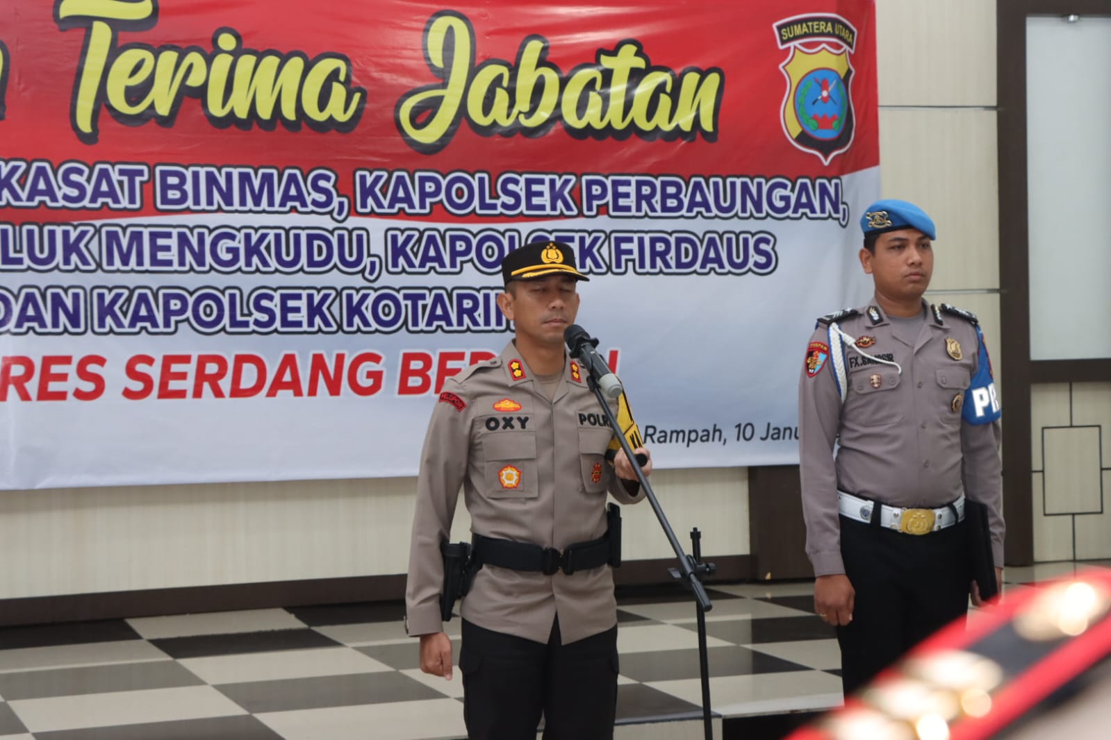 kapolres-sergai-pimpin-upacara-sertijab-2-kasat-dan-4-kapolsek