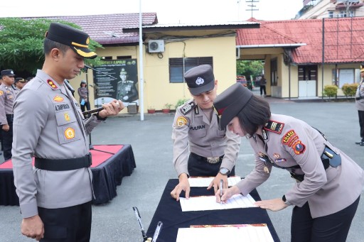 kapolres-akbp-andreas-tampubolon-pimpin-sertijab-pejabat-utama-polres-tebingtinggi