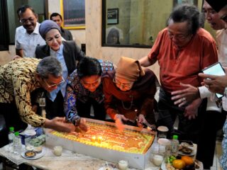 Hadiri Perayaan Hut ke 77 Harian Waspada, Sekda Kota Medan Berharap Terjalin Sinergitas Yang Semakin Baik