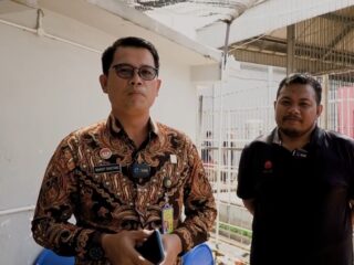 Karutan Kelas I Medan Bersama Warga Binaan  Tabur Bibit Lele