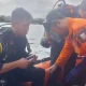 tim-sar-lanjutkan-pencarian-korban-kapal-terbalik,-bpbd-turunkan-drone-bawah-laut