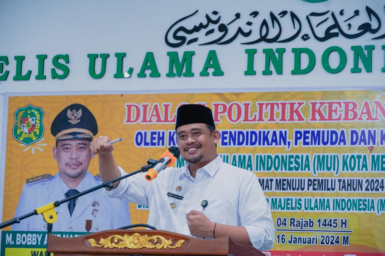 buka-dialog-politik-kebangsaan,-bobby-nasution-ajak-mui-edukasi-masyarakat-gunakan-hak-pilih