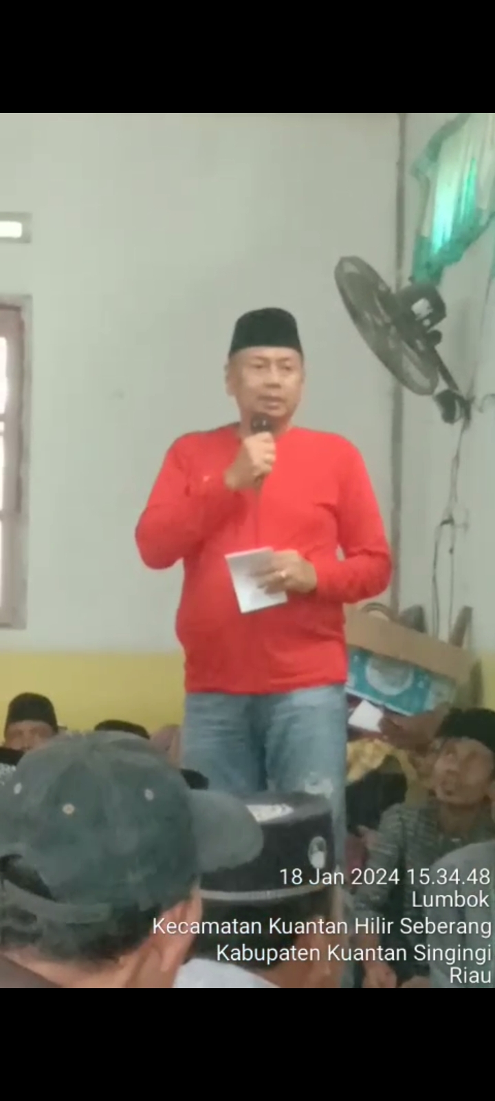 para-tuan-guru-dan-jama’ah-tarekat-sattariah-se-kabupaten-kuantan-singingi-jalin-silahturahmi-bersama-dr,kapita-ampera-sh,mh