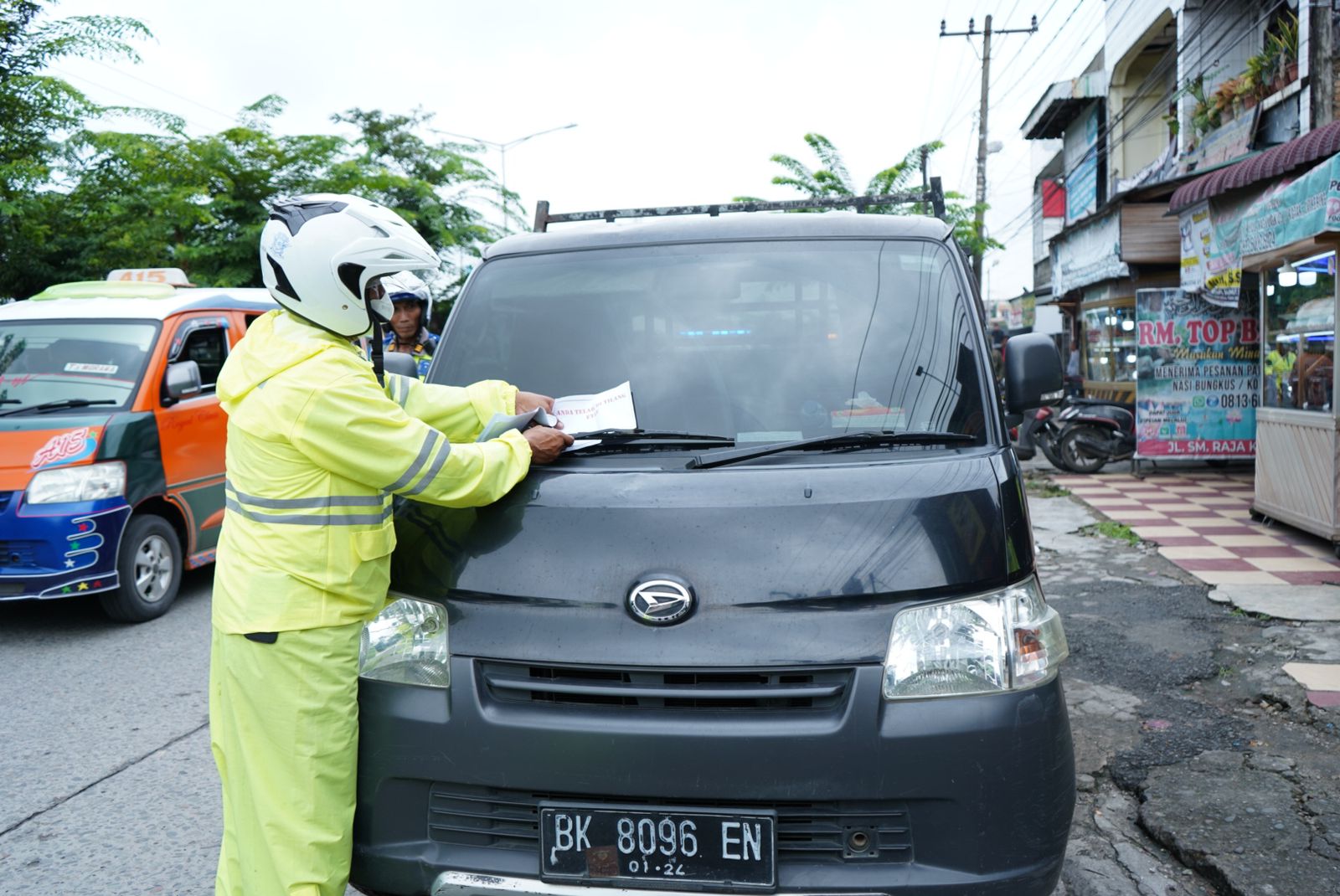 polda-sumut-tilang-4.163-kendaraan-karena-pelanggaran-lawan-arus