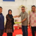 pemprov-bagikan-jutaan-benih-cabai-gratis-ke-kabupaten-kota-di-sulsel