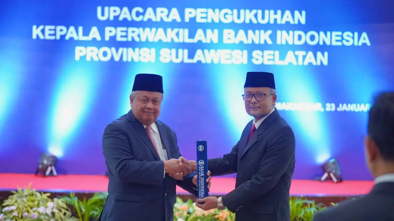 gubernur-bank-indonesia-mengukuhkan-rizki-ernadi-sebagai-kepala-kpwbi-sulsel