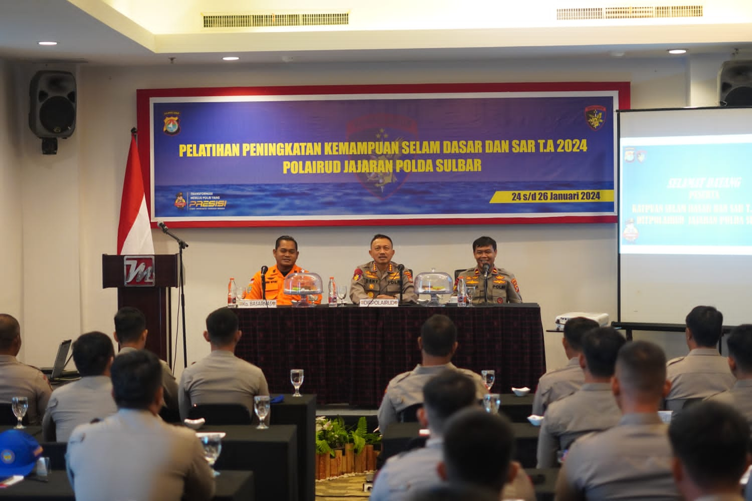 buka-pelatihan-selam-dasar-dan-sar,-dir-polairud-polda-sulbar-:-jangan-over-confident-di-laut