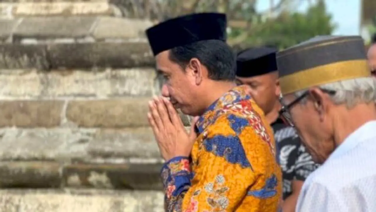 ketua-dprd-makassar,-rudianto-lallo-ziarah-ke-makam-raja-gowa