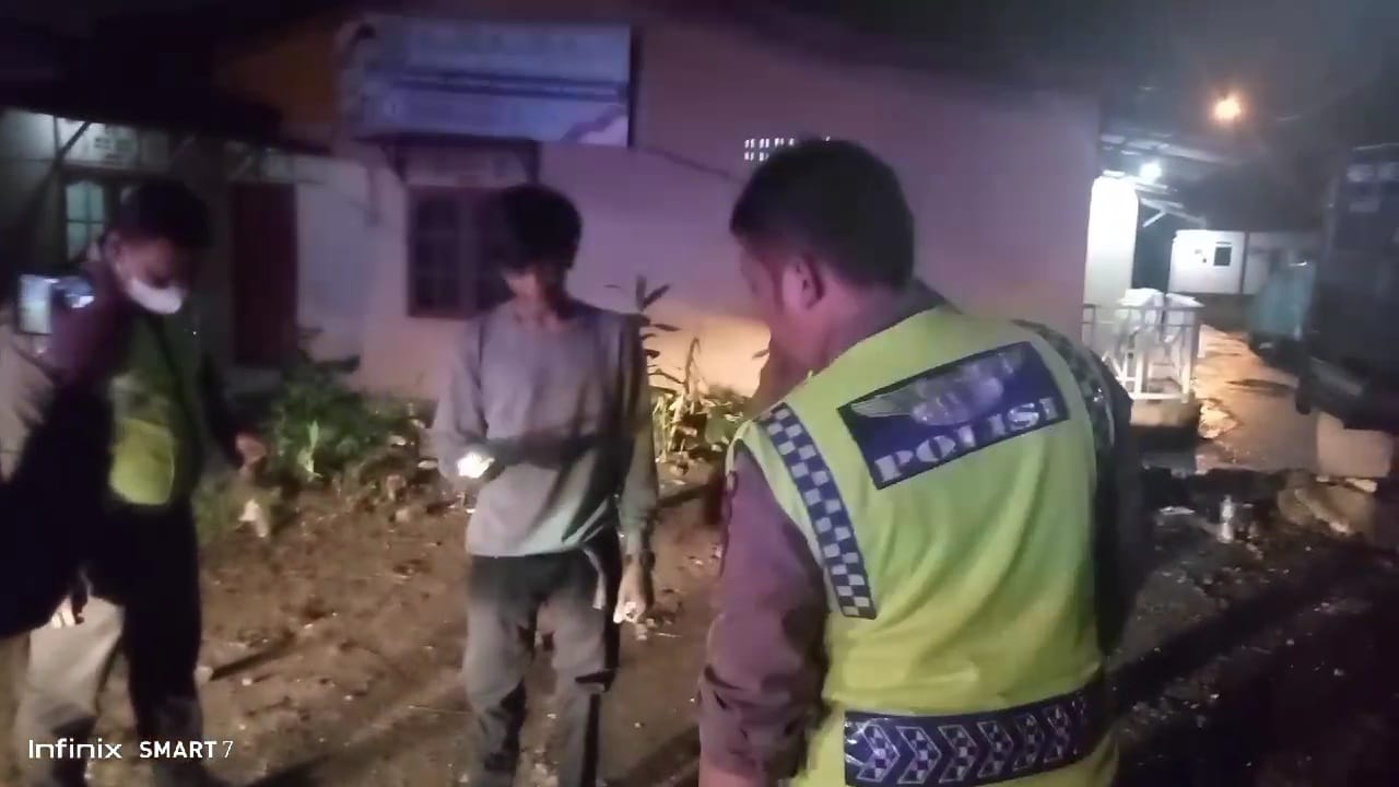 cegah-aksi-kejahatan,-kapolsek-medan-baru-pimpin-patroli-malam-hari