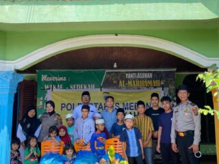 kapolrestabes-medan-gulirkan-bantuan-nasi-bungkus-di-panti-asuhan-al-marhamah-jalan-garuda